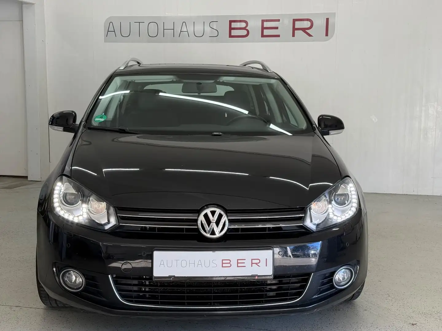 Volkswagen Golf VI Variant Highline*Pano*AHK Schwarz - 2