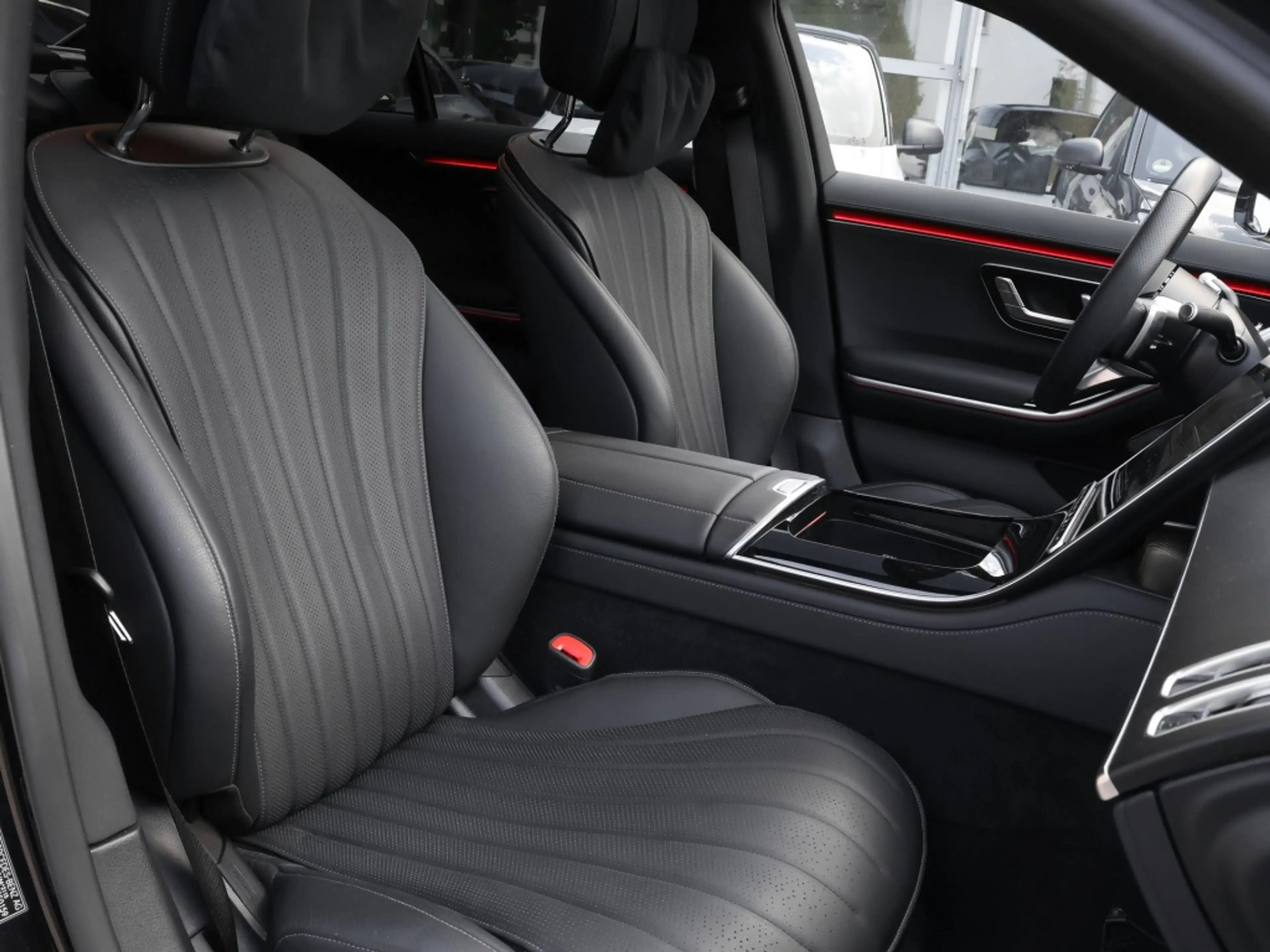 Mercedes-Benz S 450 d 4M AMG-Sport/Pano/Sitzkl/StdHz/MLB/Airm — photo 7