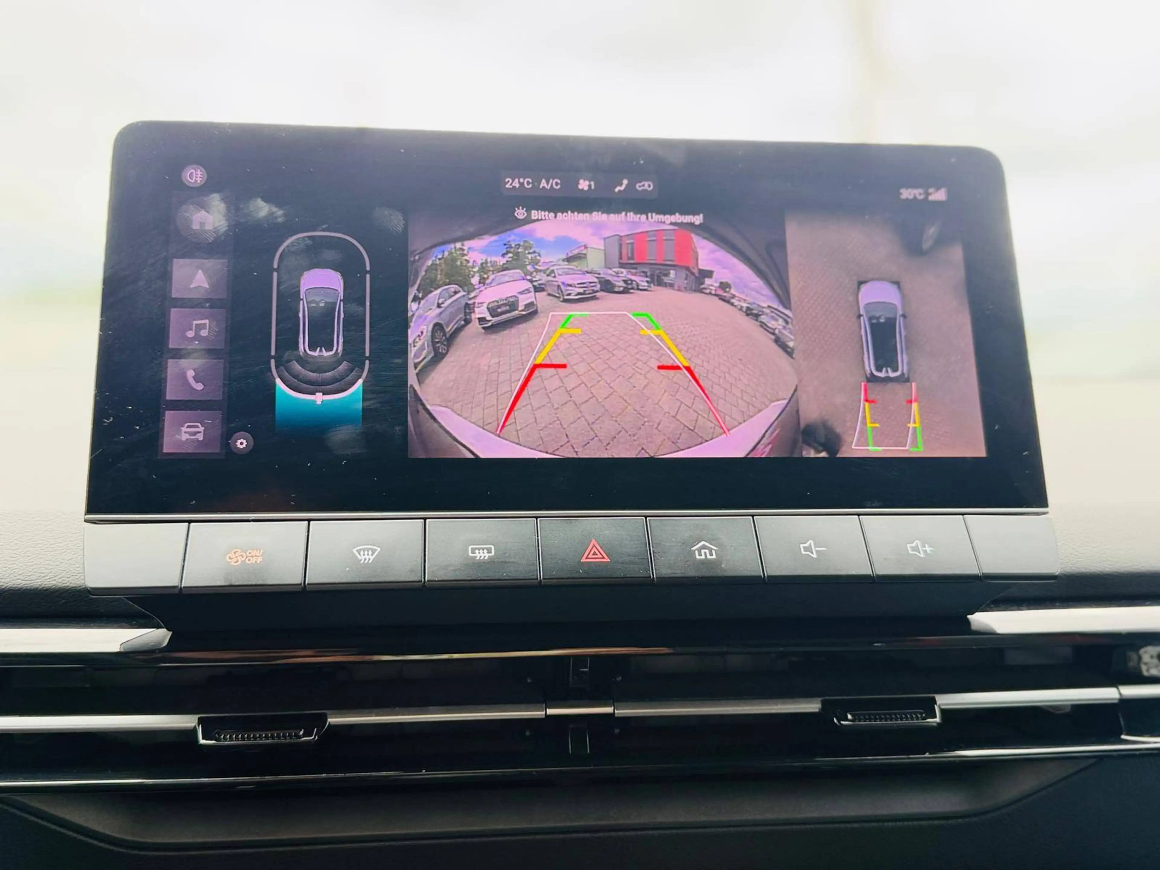 MG MG4 Luxury 64 kWh 150 kW (204 PS) 360° Kamera — photo 13