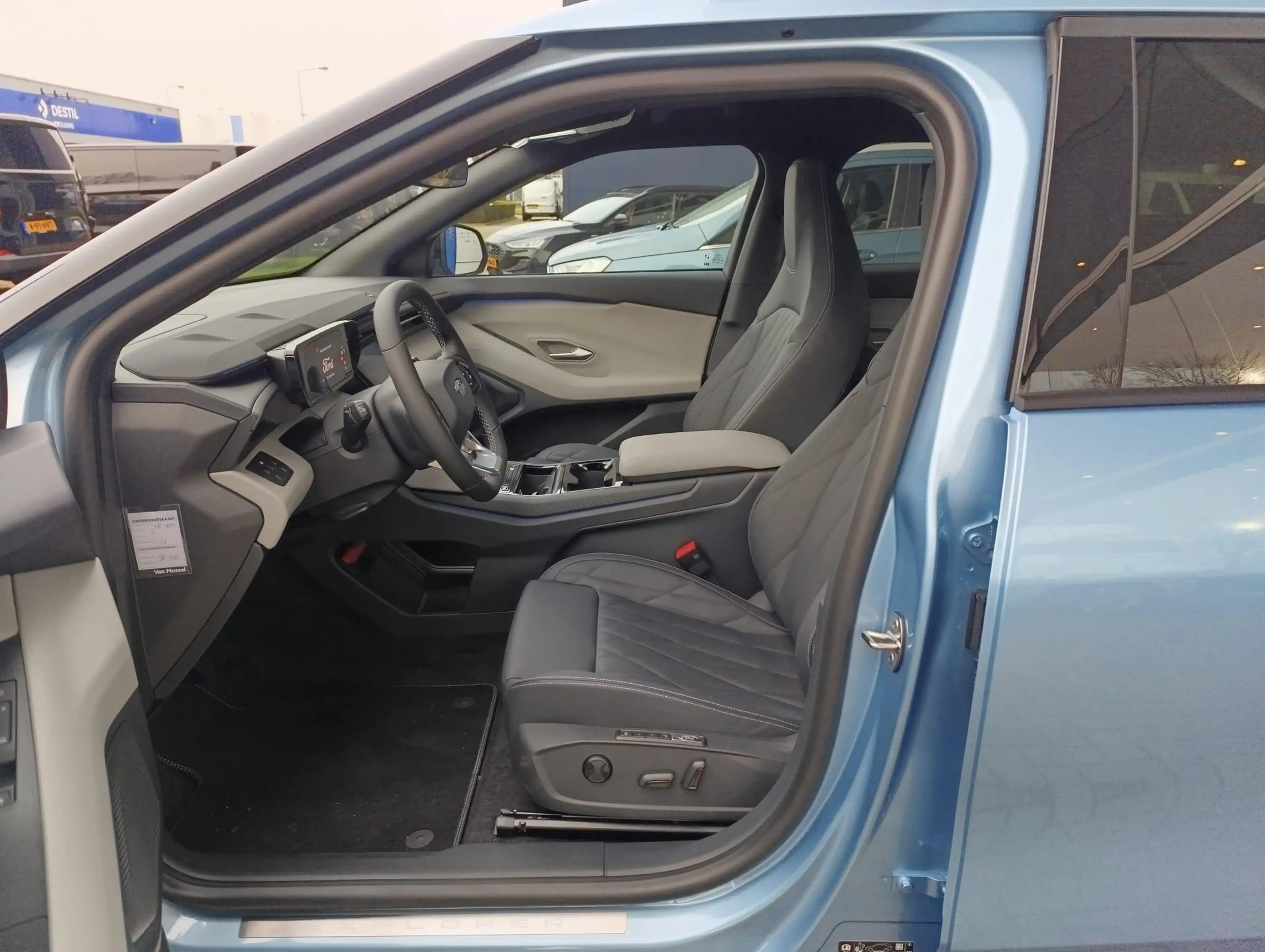 Ford Explorer Premium Extended Range RWD 77 kWh | Panodak | Memo — photo 11