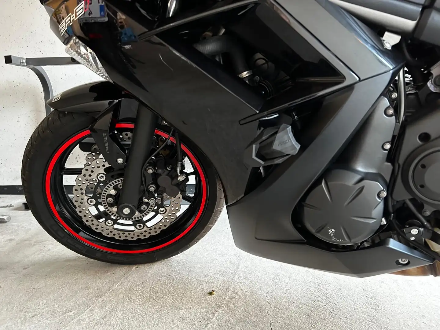 Kawasaki ER - 6 F Noir - 1