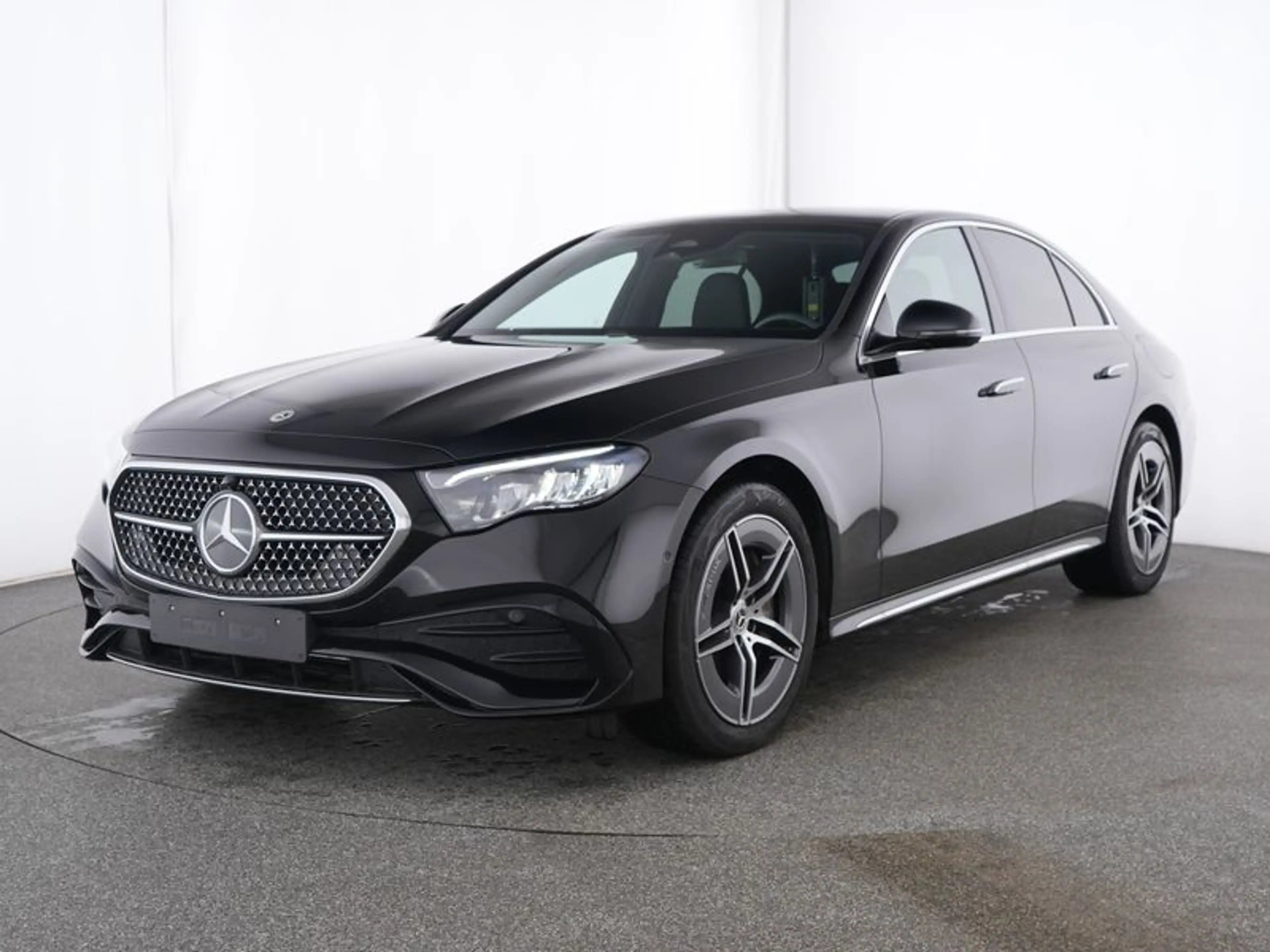 Mercedes-Benz E 300 e 4M *AMG Line Panorama LED Kam Distronic