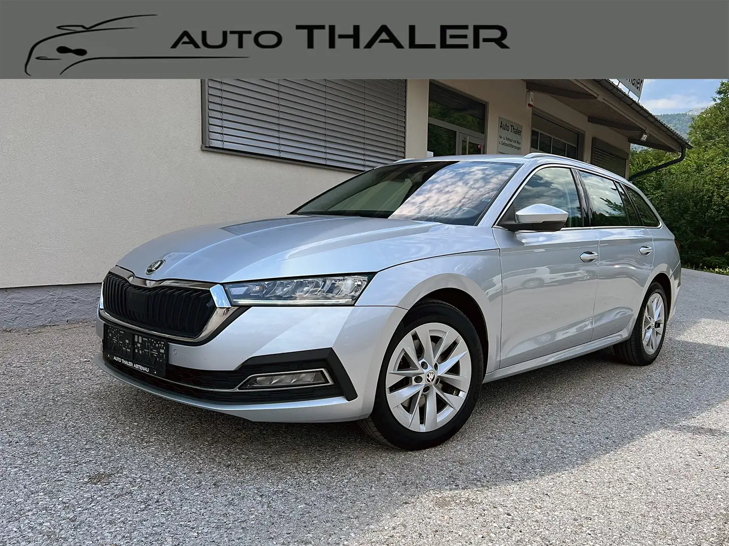 Skoda Octavia Combi 2,0 TDI 4x4 Style DSG Silber - 1