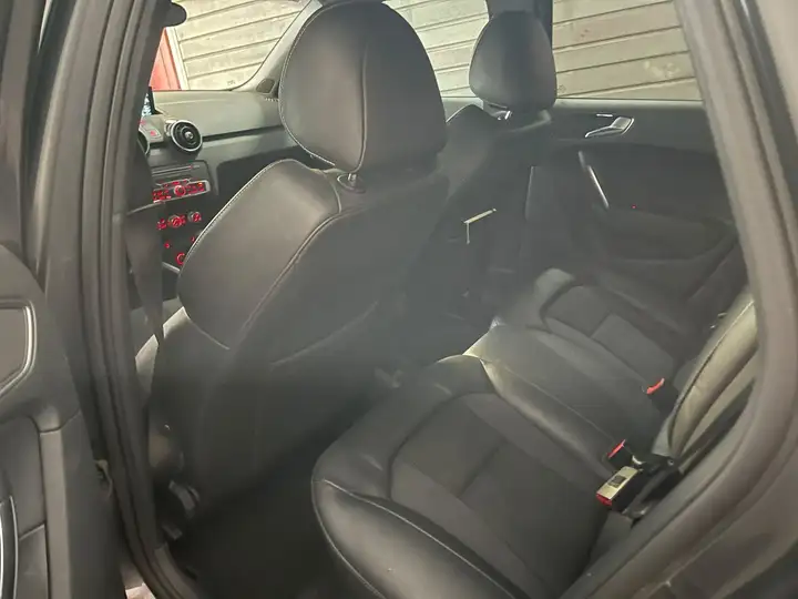 Audi A1 Sportback 1.4 TDI ultra Adrenalin 2015, foto 9