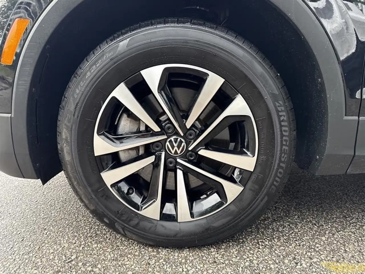 Volkswagen Tiguan снимка Volkswagen Tiguan
