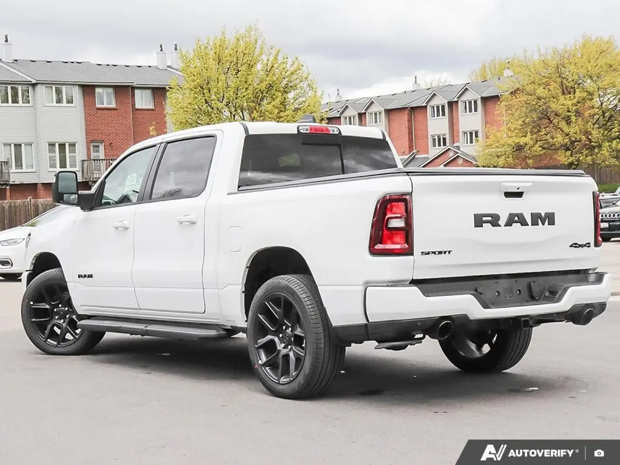 RAM 1500 снимка RAM 1500