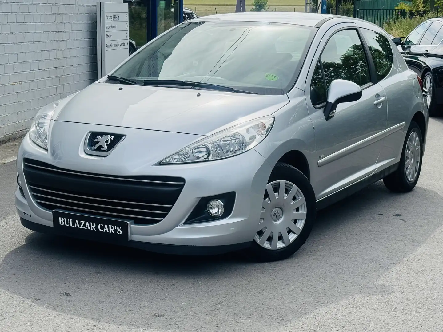 Peugeot 207 1.6 HDi X Line*EURO5*CLIM*GARANTIE DE 12 MOIS Gris - 1