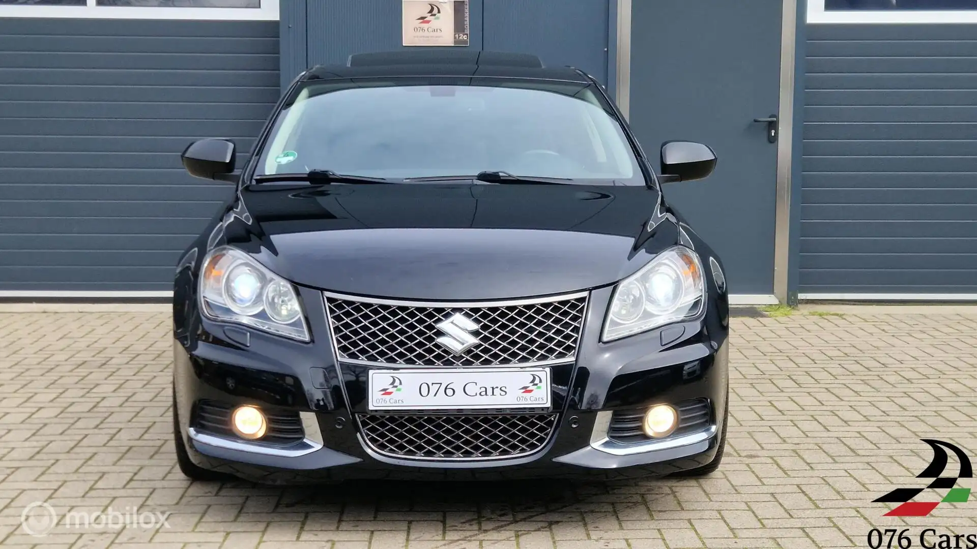 Suzuki Kizashi 2.4 Sport AUTOMAAT LEDER SCHUIFDAK NETTE STAAT Schwarz - 2