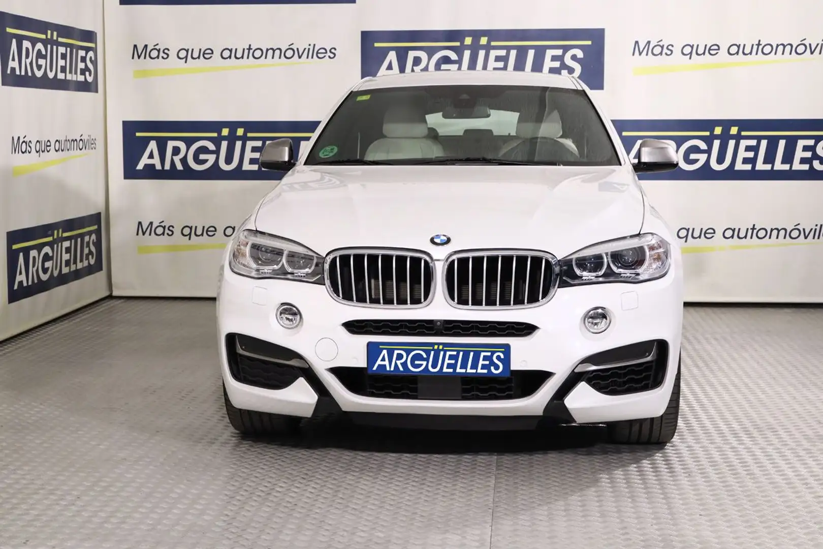 BMW X6 xDrive M50dA Beige - 2
