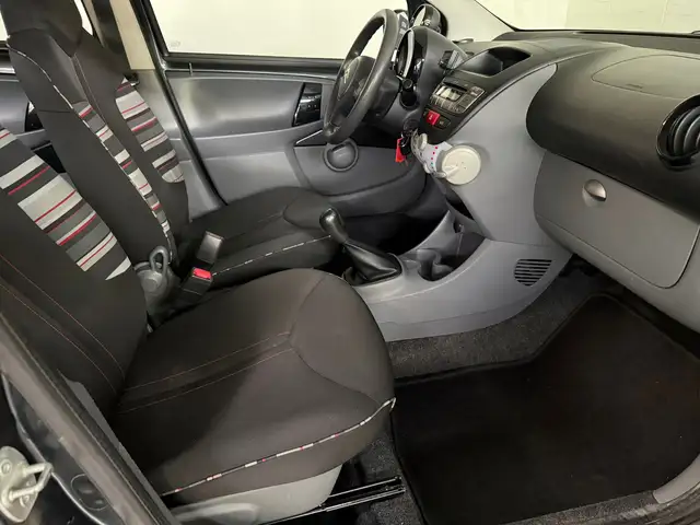 Citroen C1 view 13