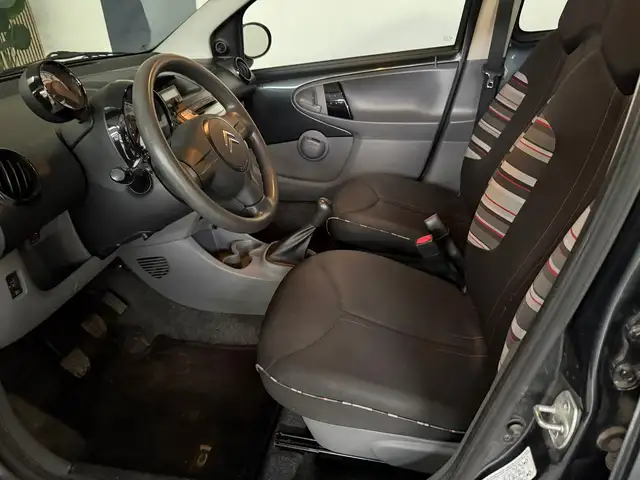 Citroen C1 view 12