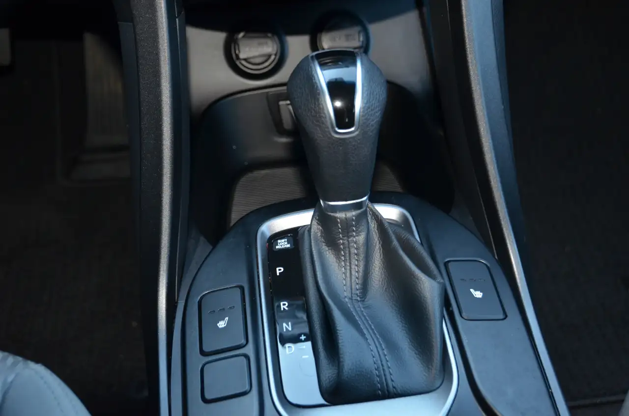 Hyundai SANTA FE снимка Hyundai SANTA FE