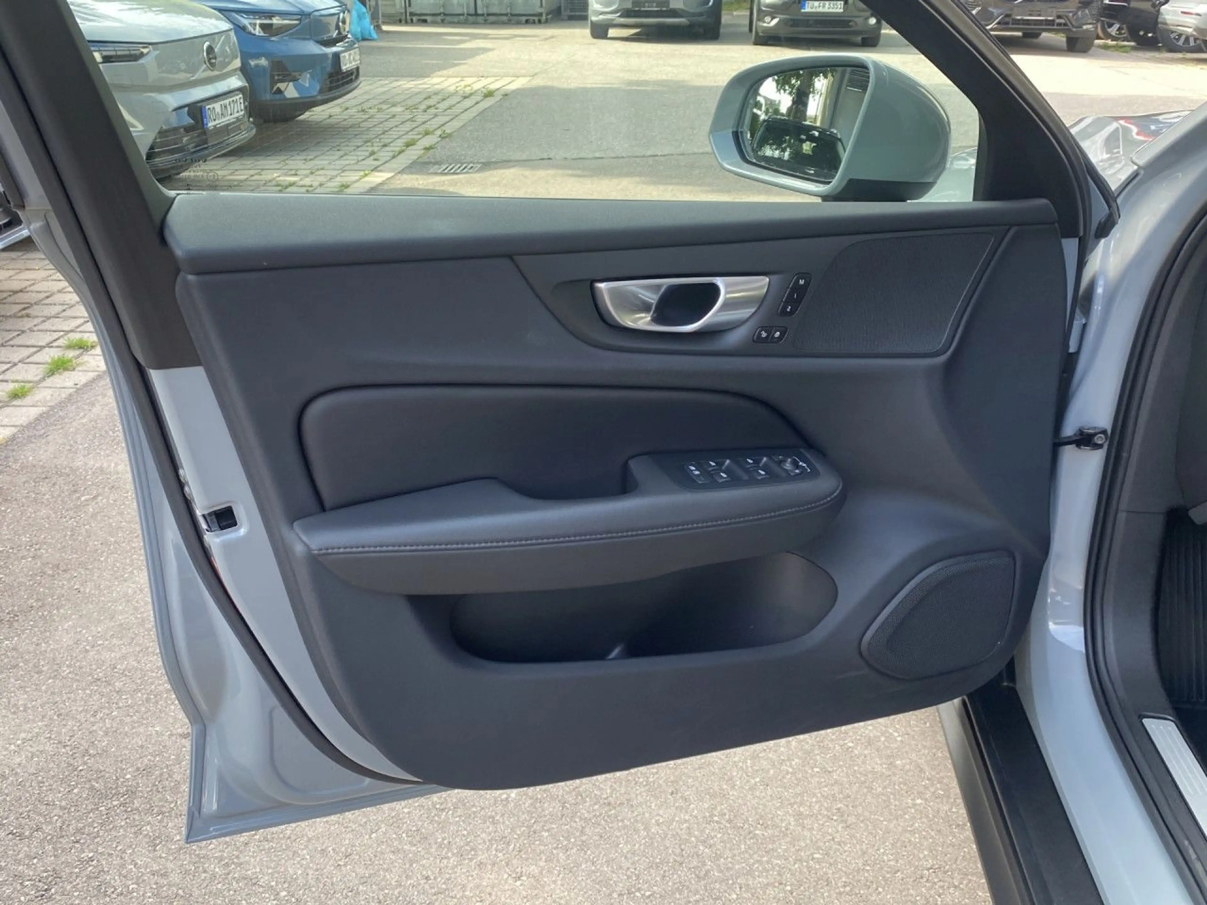 Volvo V60 Cross Country V60 CC Plus AWD Bluetooth Navi LED Vollleder Klima — photo 10