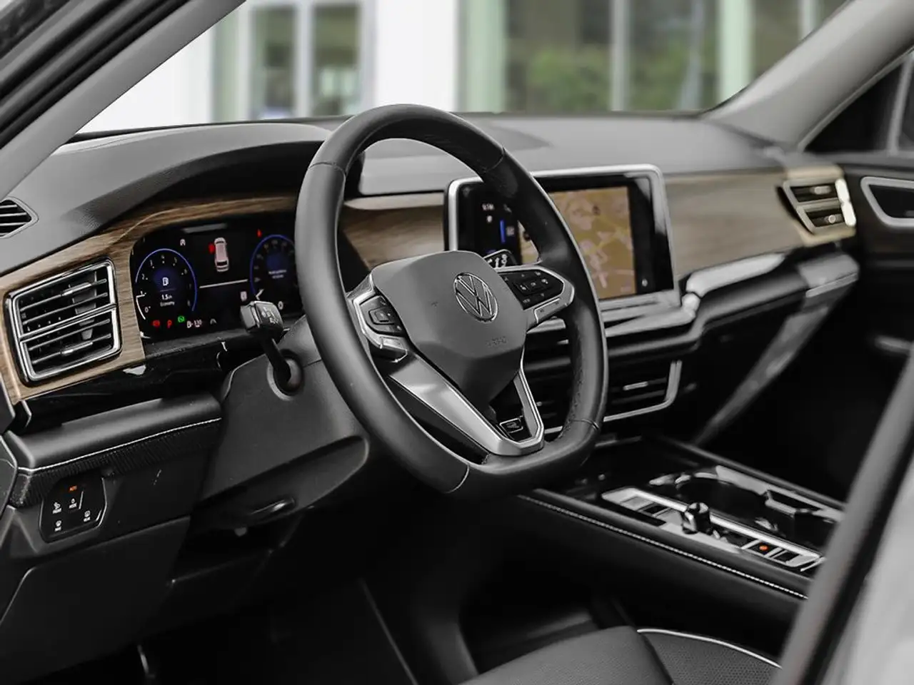 Volkswagen Atlas снимка Volkswagen Atlas