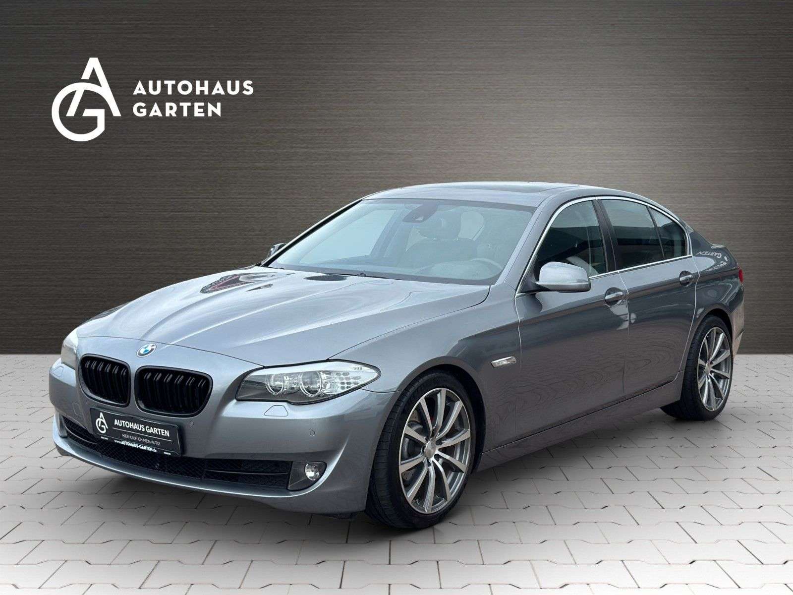 BMW 523