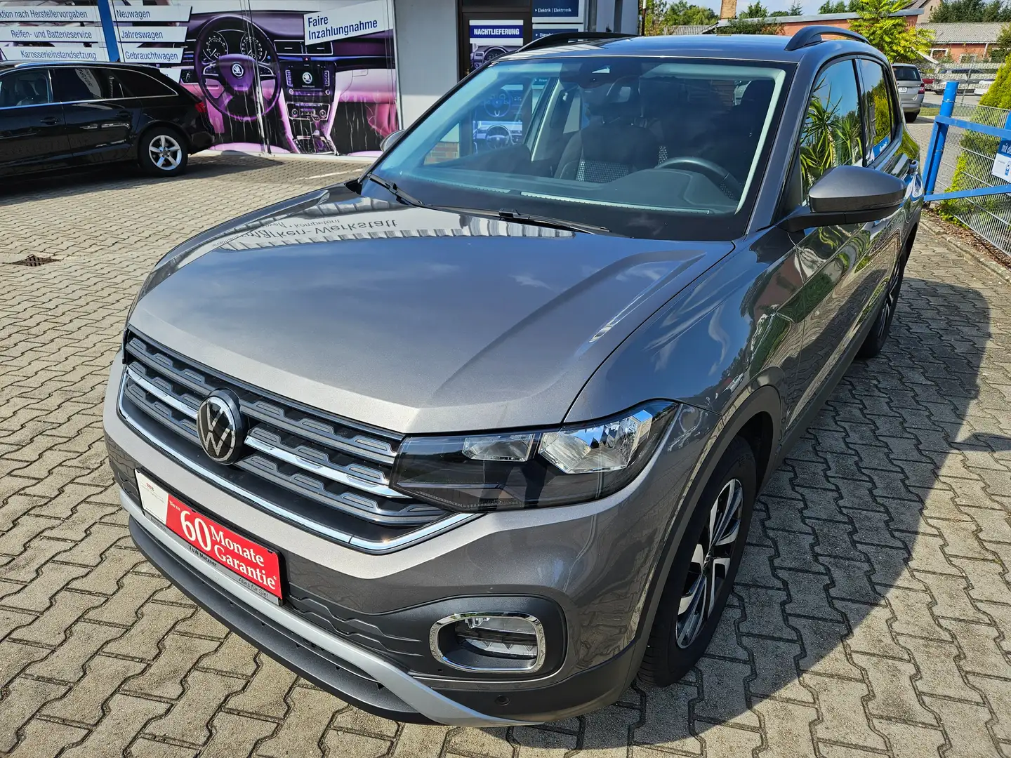 Volkswagen T-Cross Life Grau - 2