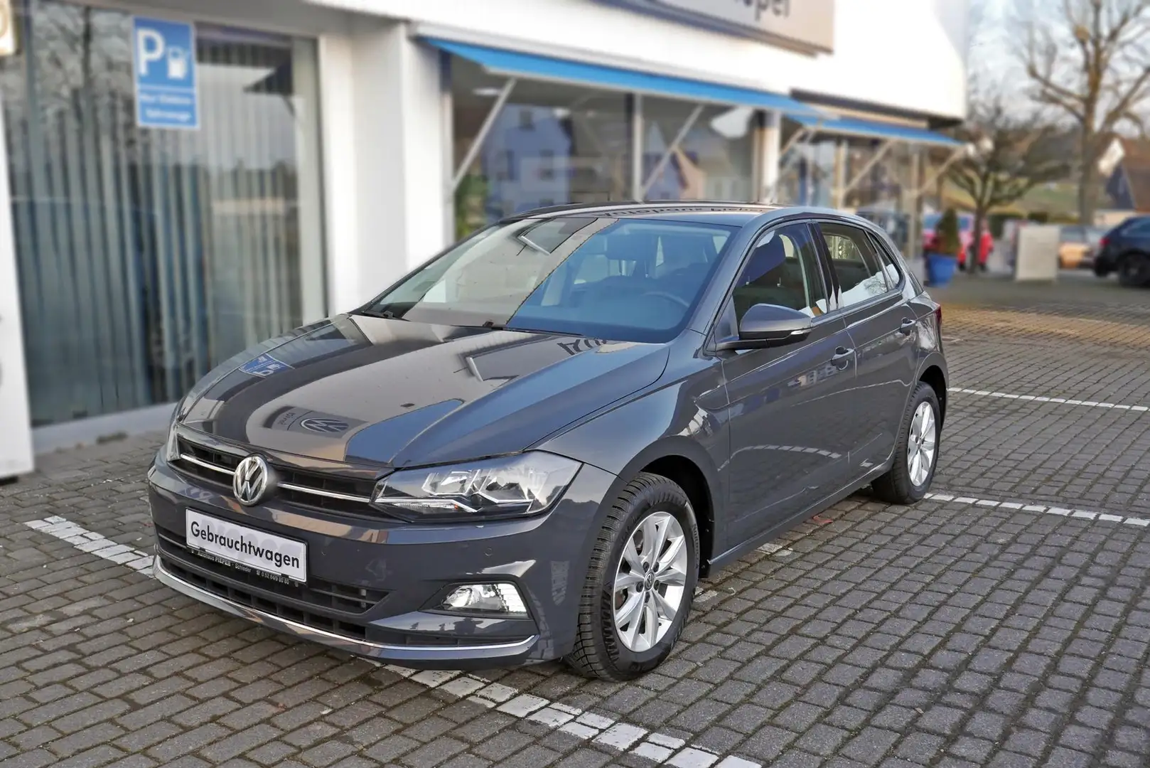 Volkswagen Polo 1.6 TDI Highline Sitzheizung PDC Tempomat 70 kW... Grijs - 2