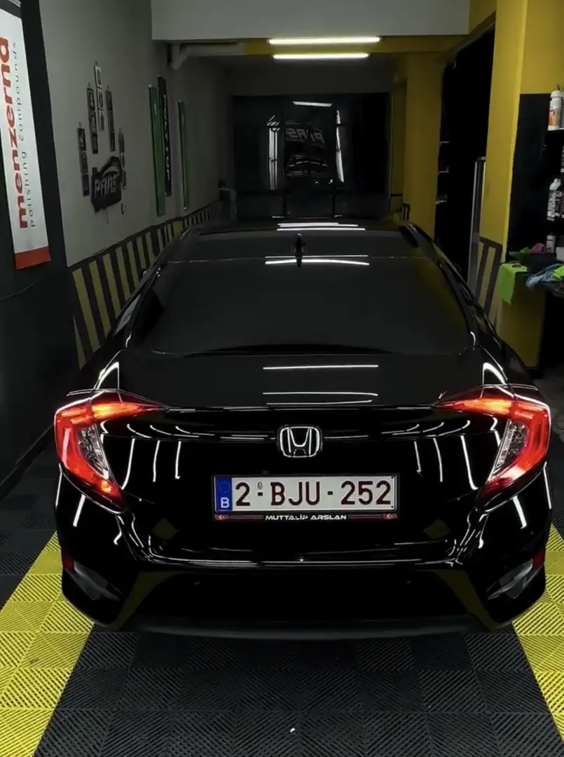 Honda Civic 1.5 i-VTEC Turbo CVT Sport Plus - 2