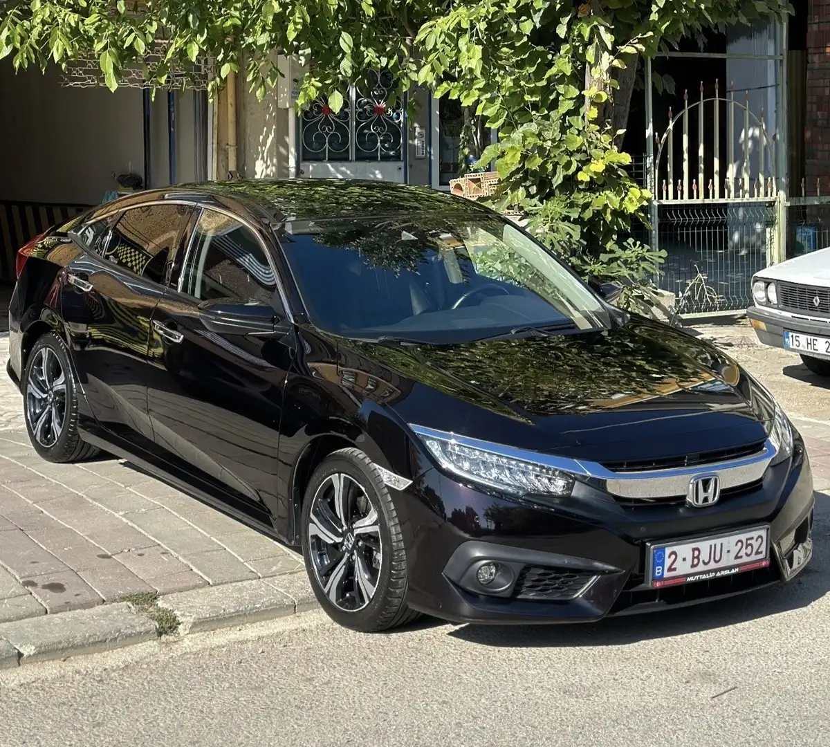 Honda Civic 1.5 i-VTEC Turbo CVT Sport Plus - 1