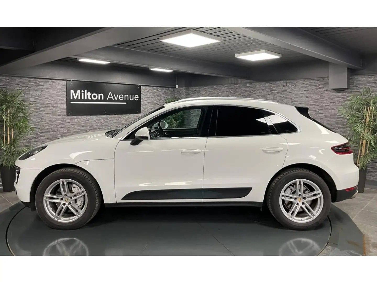 Porsche Macan Macan 3.0i V6 - BV PDK  S Blanc - 2