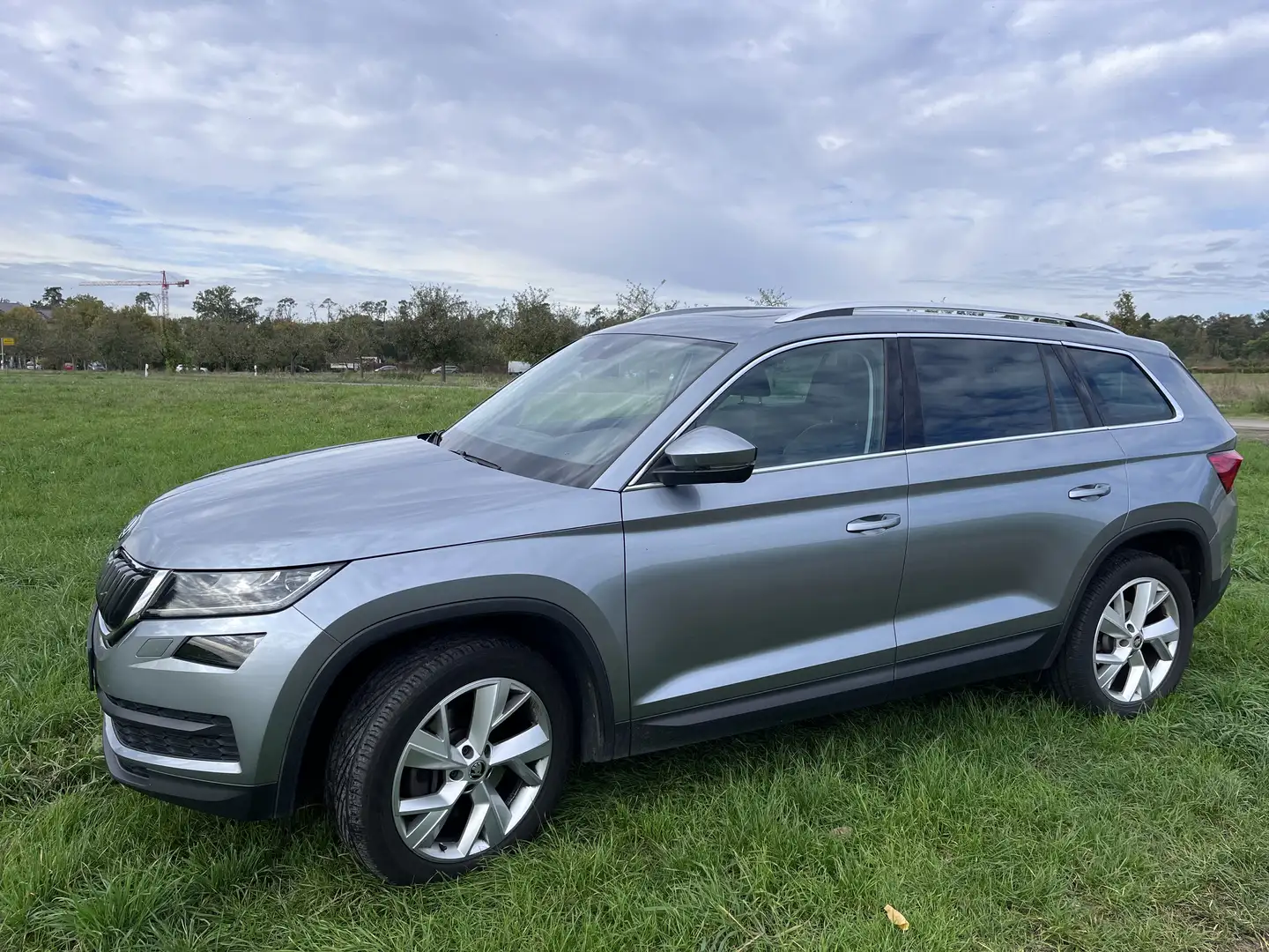 Skoda Kodiaq 2.0 TDI 4x4 DSG Style 7Si,StH,Pano,Leder,AHK... Silber - 1
