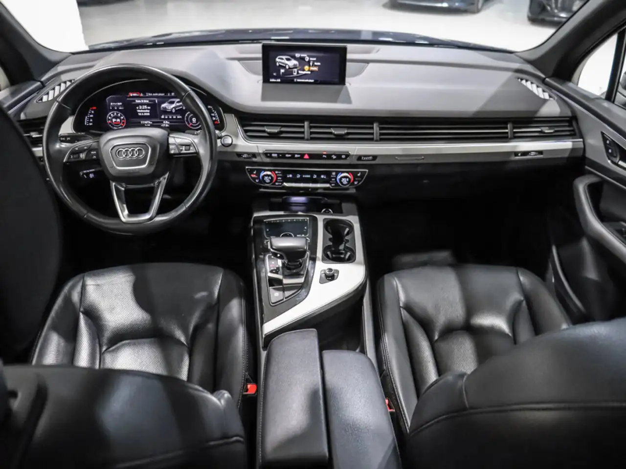 Audi Q7 снимка Audi Q7
