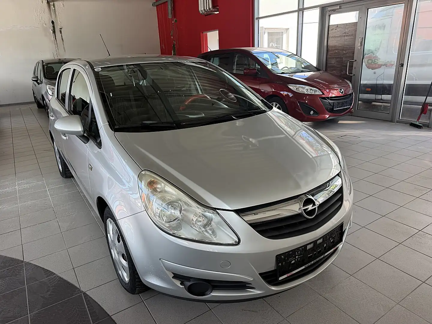 Opel Corsa 1,2 Edition 4 Zylinder Grau - 2