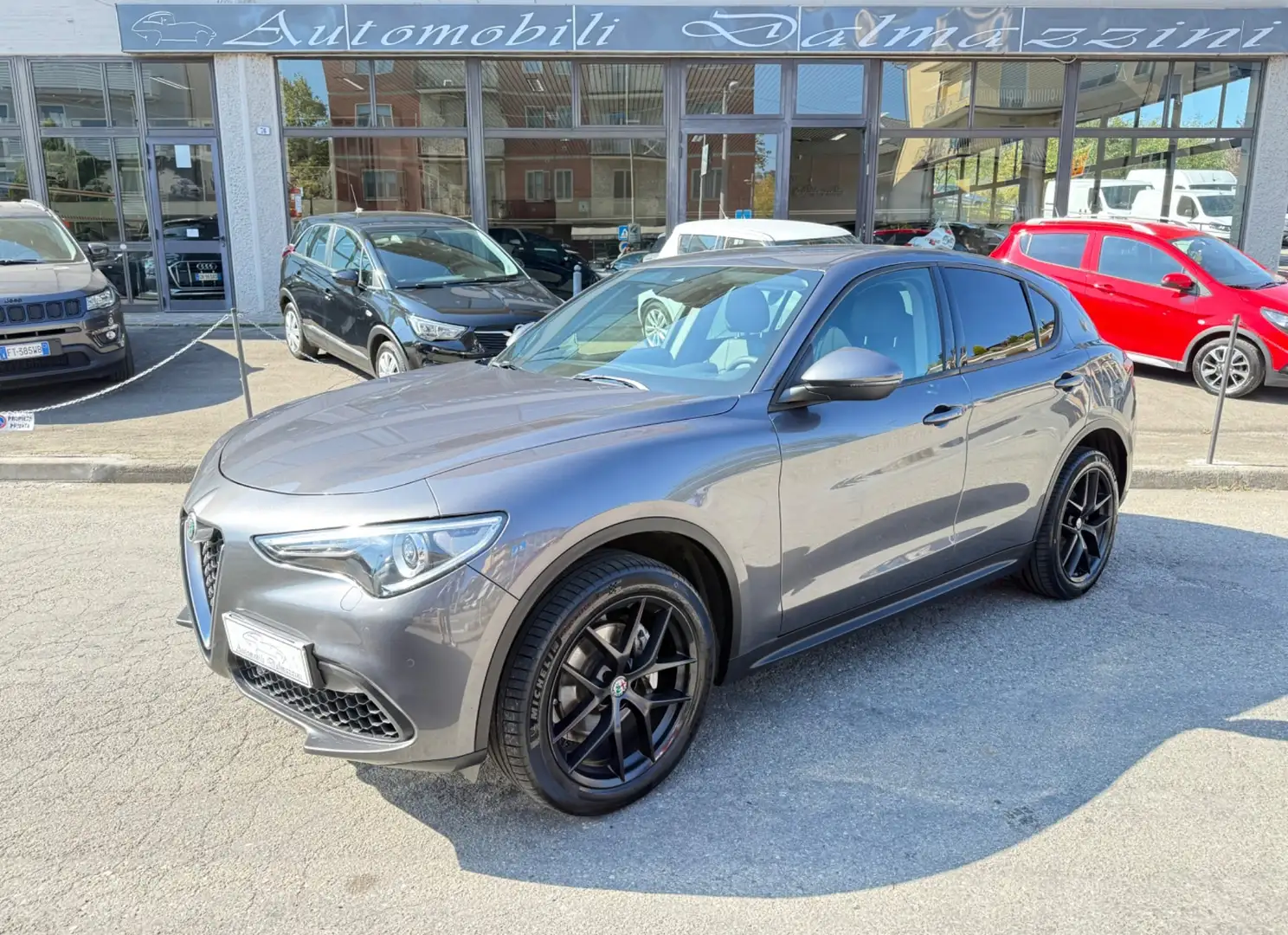 Alfa Romeo Stelvio Stelvio 2.0 Turbo 200 CV AT8 Q4 Executive Grigio - 1