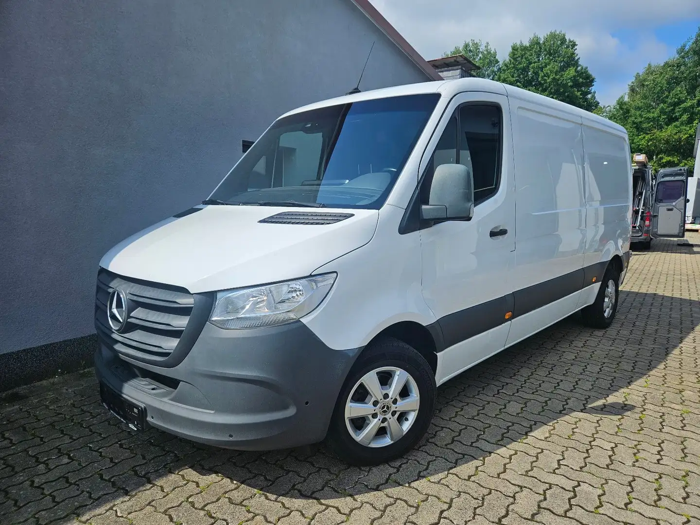 Mercedes-Benz Sprinter 314 CDI FWD L2 ACC RFK Navi SWA Alu Blanc - 1