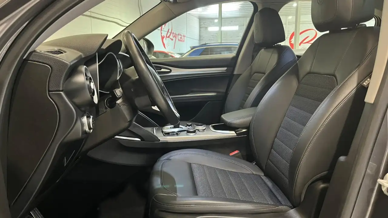 Alfa Romeo Stelvio 2021 — фото 13