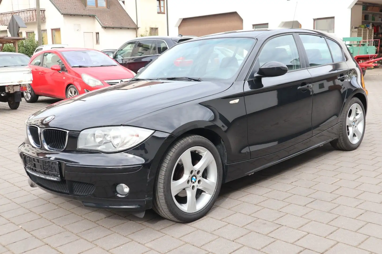 BMW 116 i Klima 2. Hand 17" - Steuerkette & TÜV NEU Noir - 1