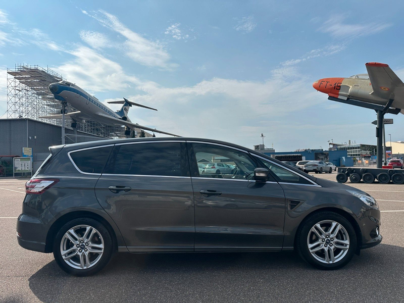 Ford S-Max Titanium LED Front-RFK Navi 7-Sitze AHK — photo 5