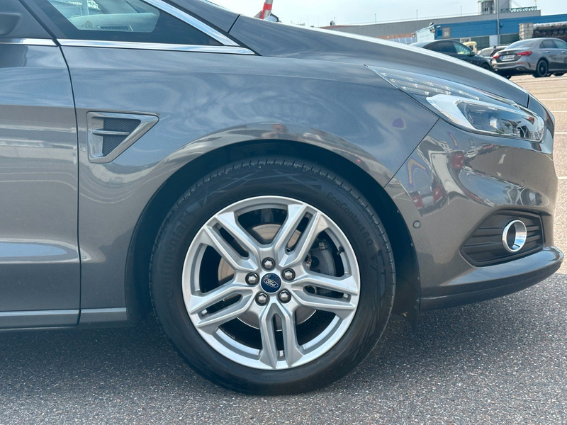 Ford S-Max Titanium LED Front-RFK Navi 7-Sitze AHK — photo 4