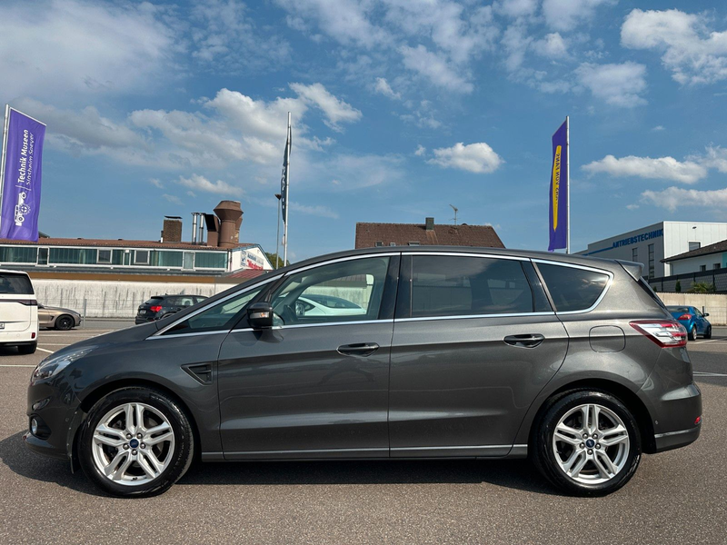 Ford S-Max Titanium LED Front-RFK Navi 7-Sitze AHK — photo 9