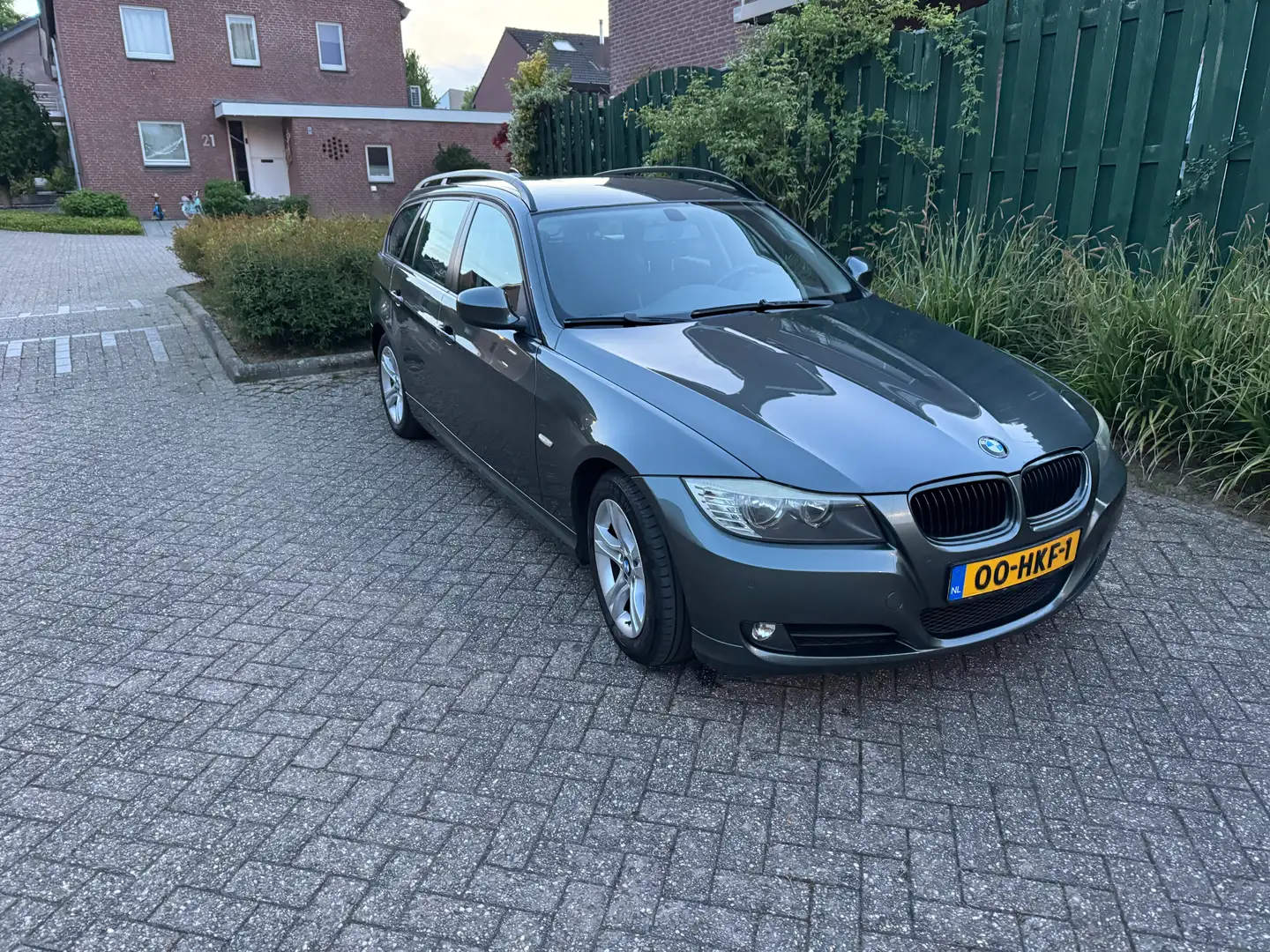 BMW 318 318i Business Line Verde - 2
