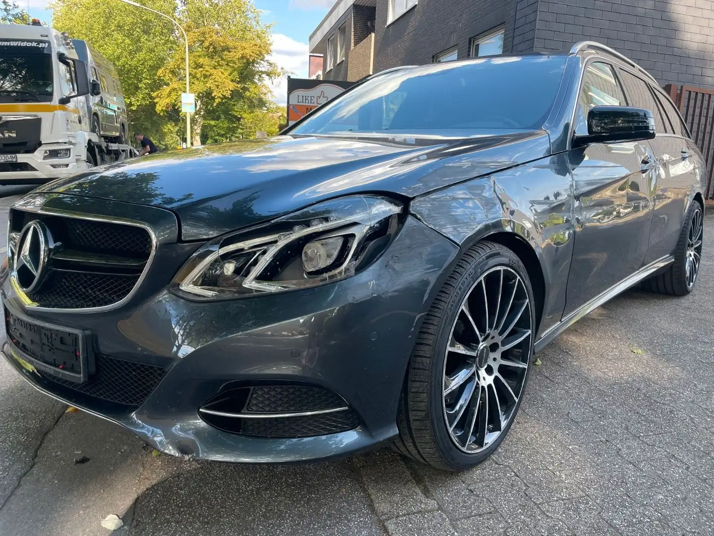 Mercedes-Benz E 250 CDI BlueEfficiency 7G Avantgarde NAVI LED Grau - 2