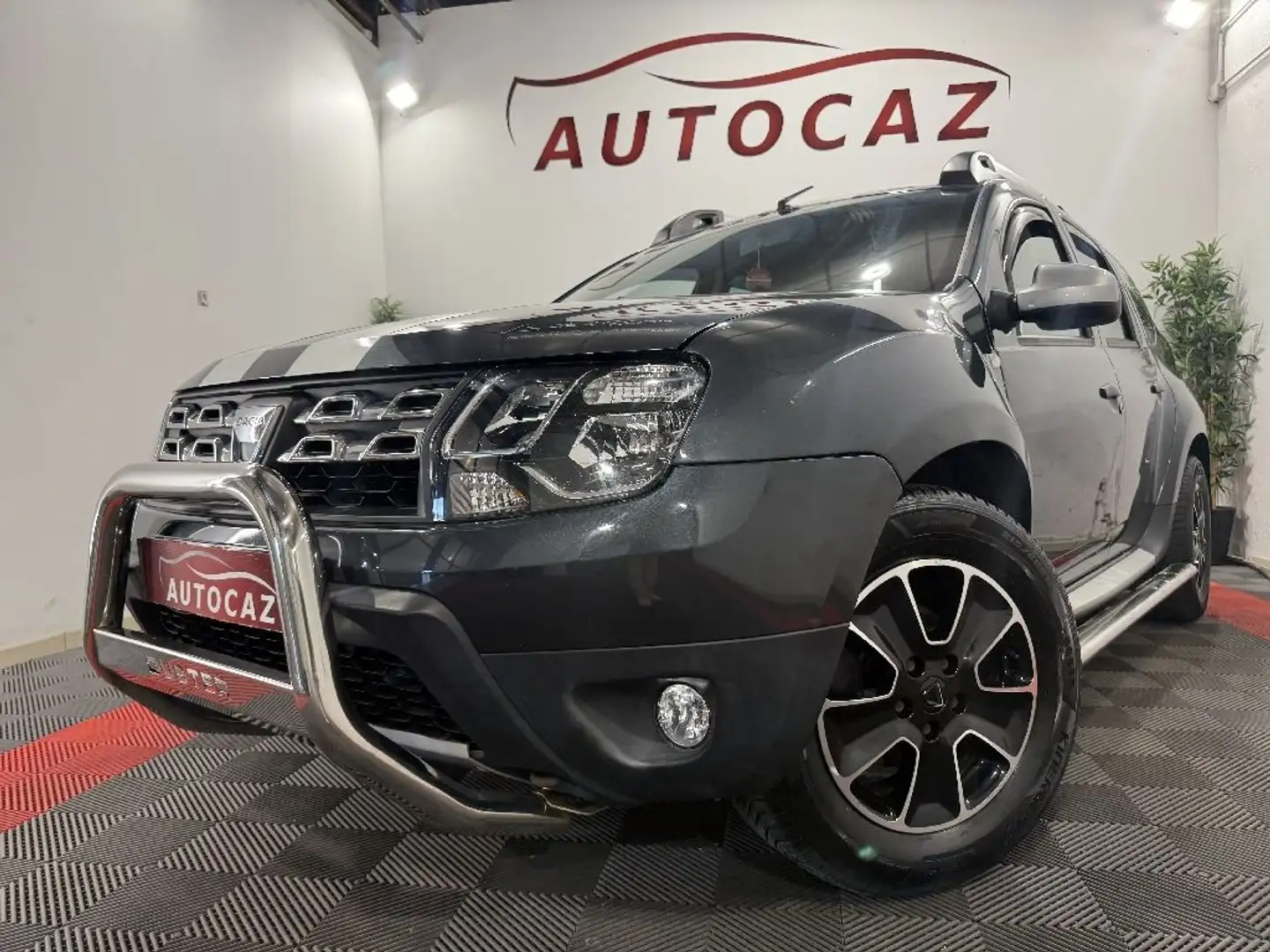 Dacia Duster dCi 110 4x4 Prestige *PREMIERE MAIN Grau - 2