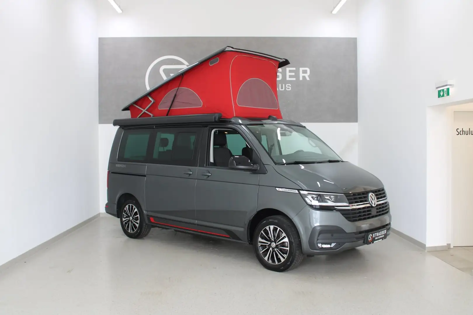 Volkswagen T6.1 California VW T6.1 California Beach Edition Camper TDI 4M Grau - 1