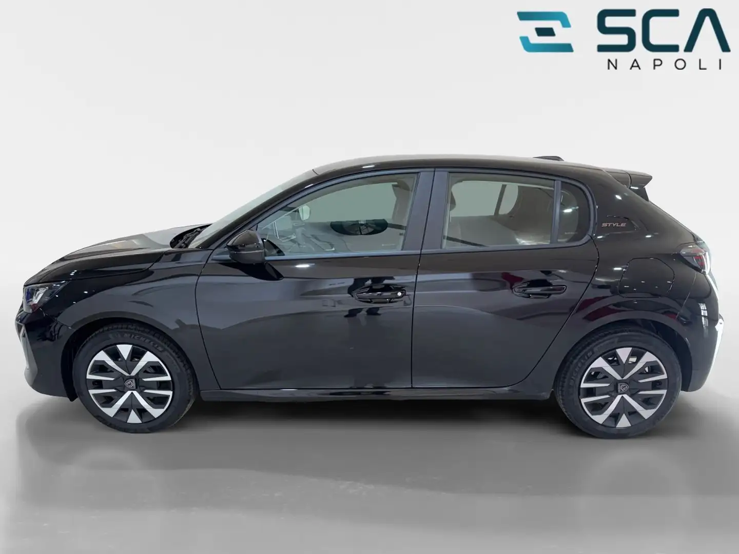 Peugeot 208 PureTech 75 Stop&Start 5 porte Style Nero - 2