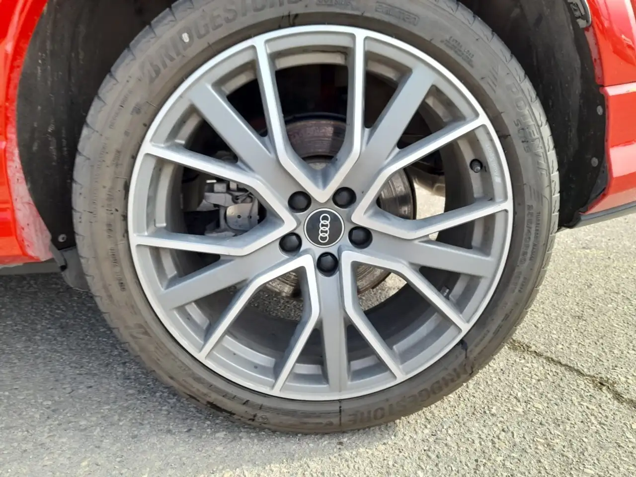 Audi Q3 снимка Audi Q3