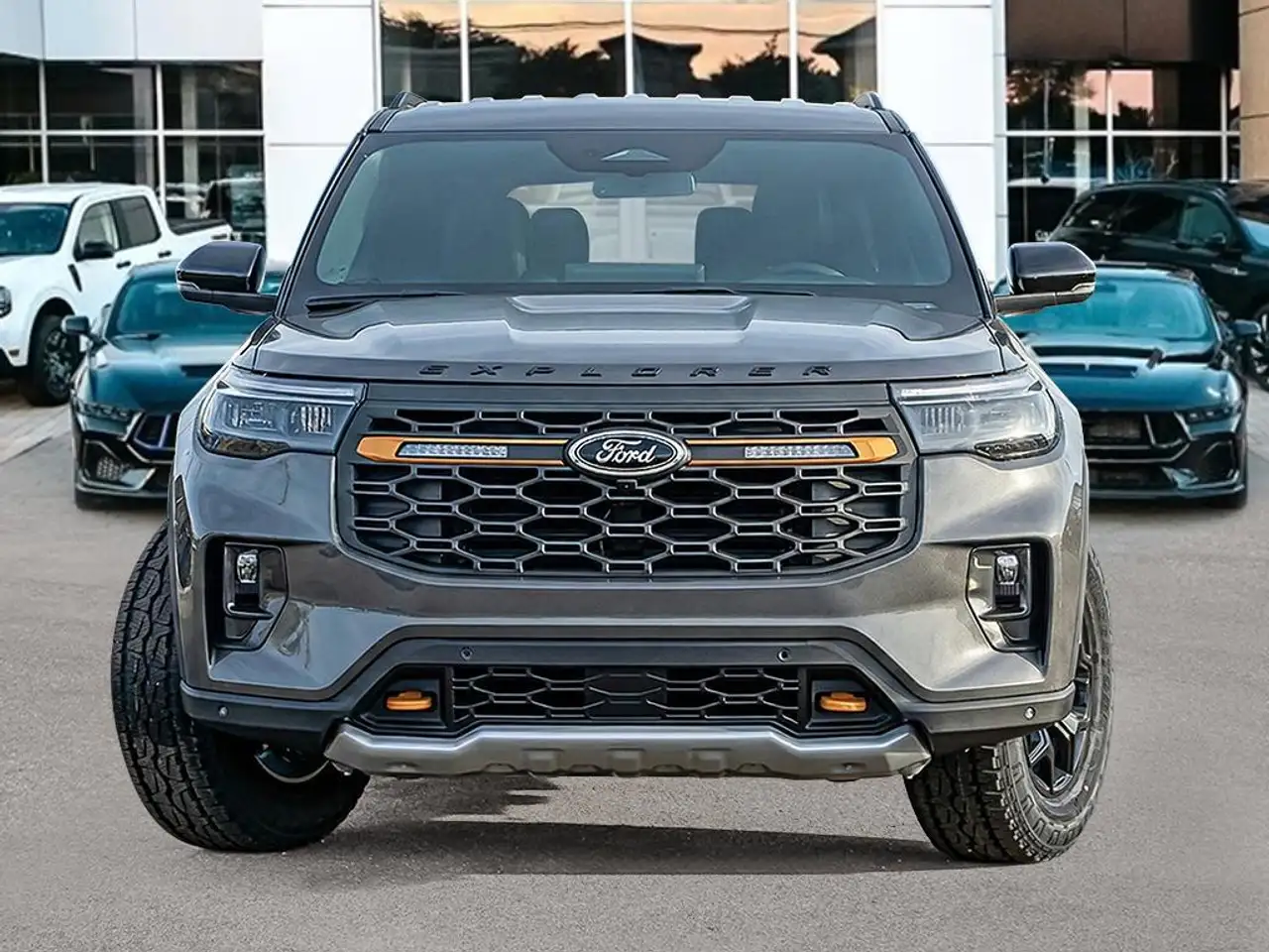 Ford Explorer снимка Ford Explorer