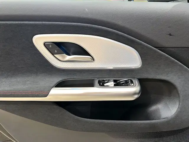 Mercedes-Benz Cla Class view 13