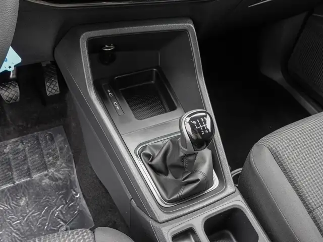 Volkswagen Caddy view 8