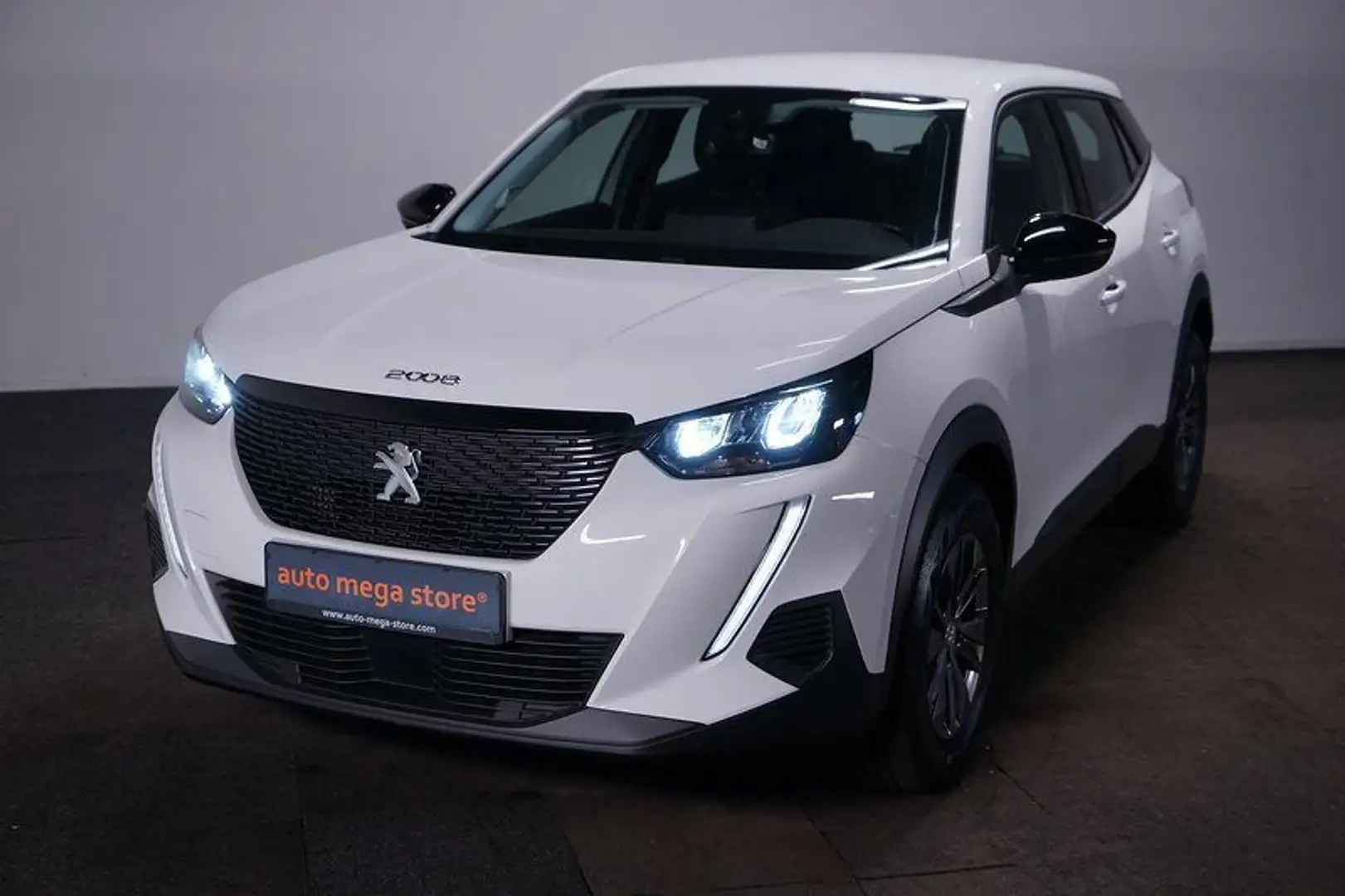 Peugeot 2008 1.2  PureTech Active Pack EAT8*AHK*LED*Kame Blanc - 1