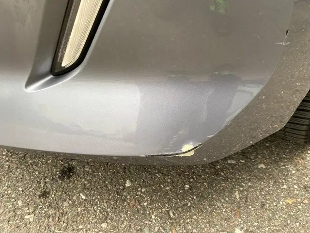 Peugeot 208 view 13