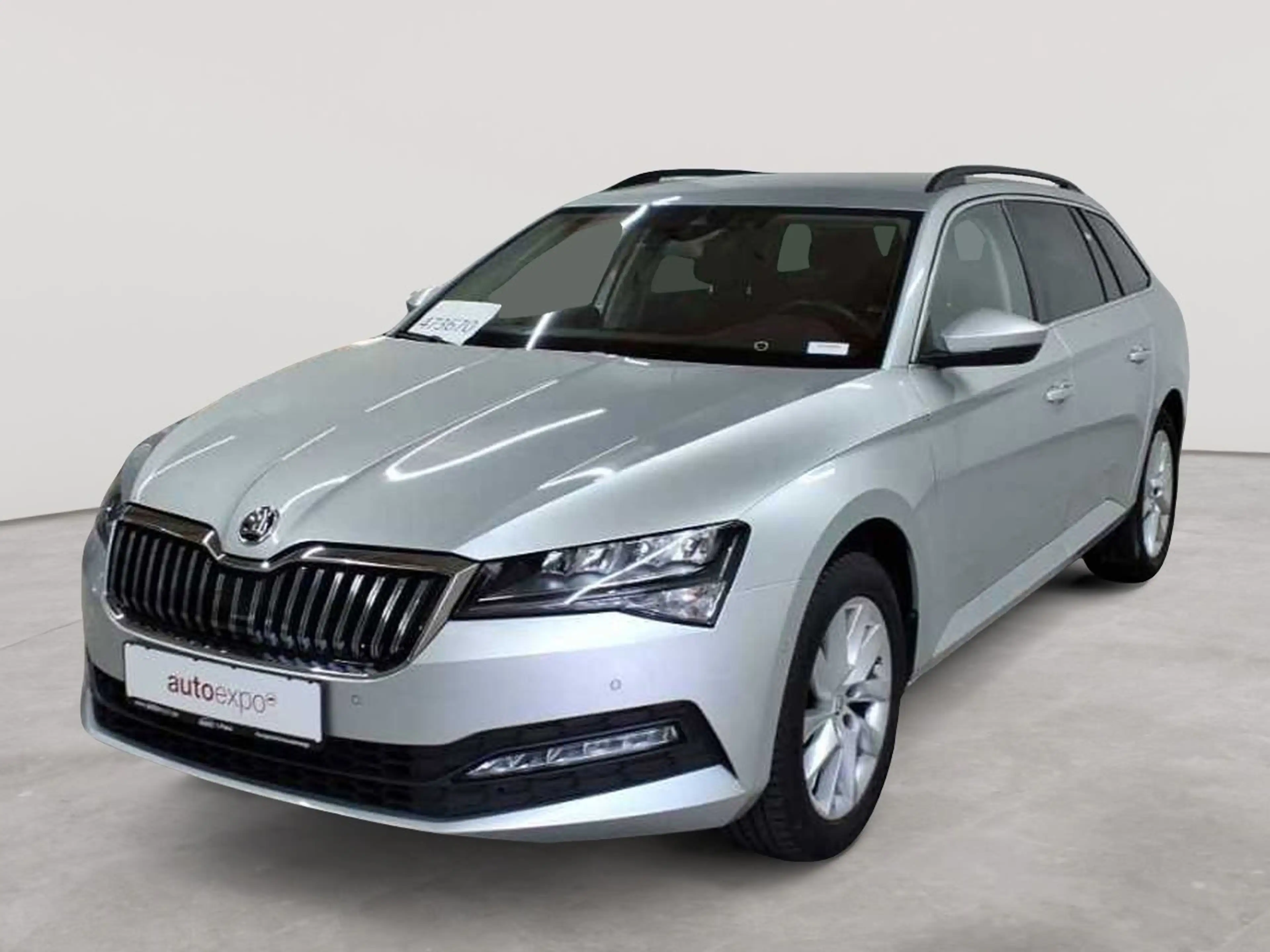 Skoda Superb Superb Combi 4x4 Ambition AHK NAV SHZ — photo 2