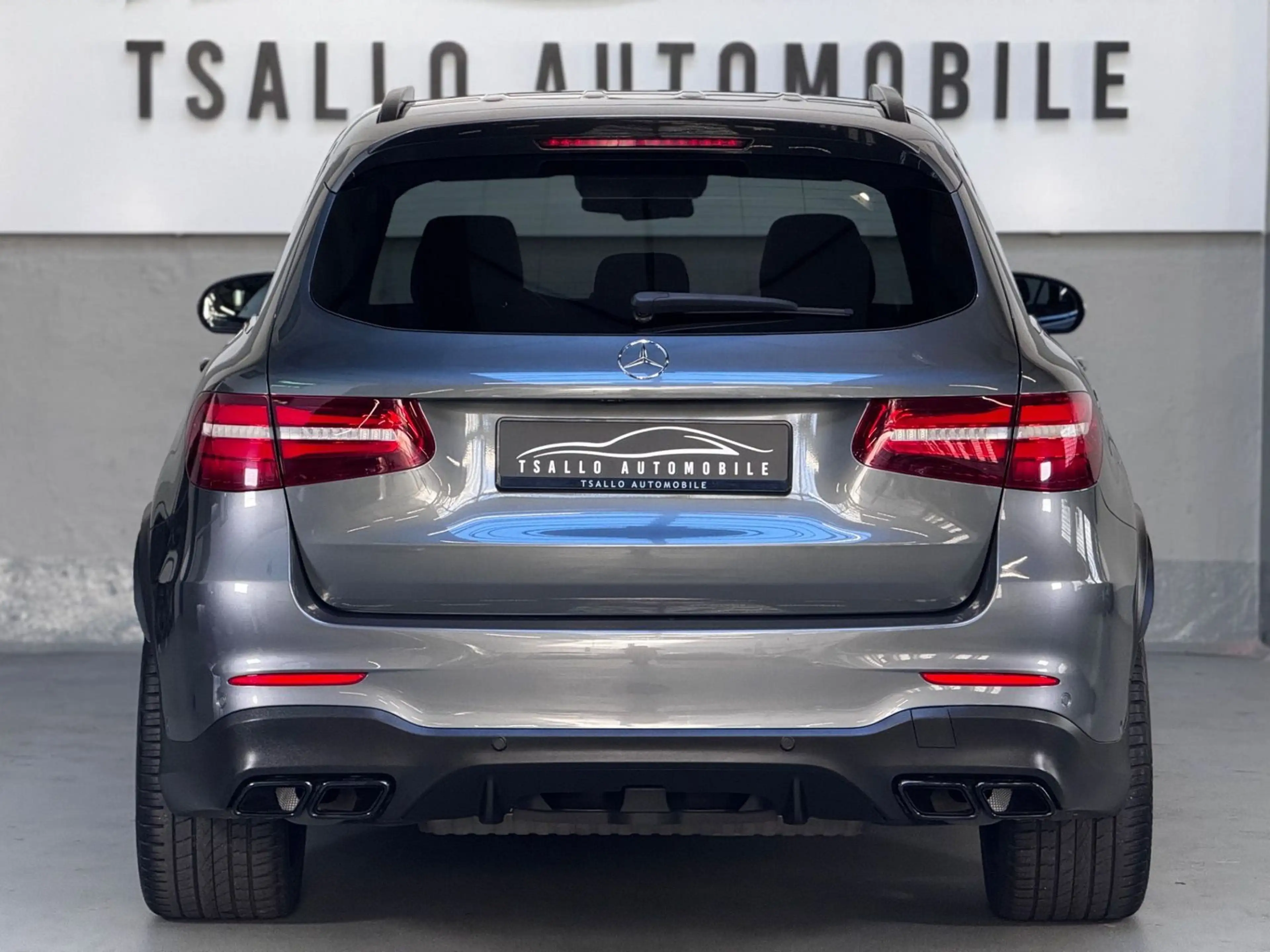 Mercedes-Benz GLC 63 AMG 4Matic *Airmatic*Pano*Acc*Led*Ahk* — photo 9