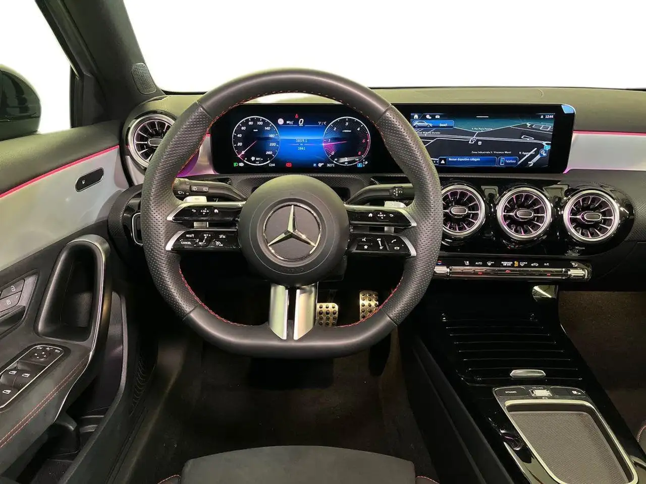 Mercedes-Benz A-Class 2026 — фото 11
