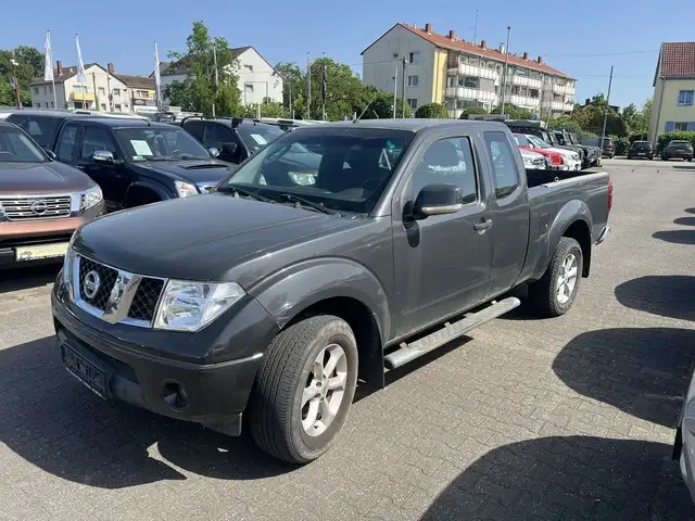 Nissan Navara Pick-up King Cab SE 4X4 Export&Gewerbe