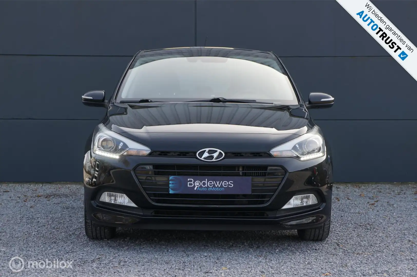 Hyundai i20 1.0 T-GDI Comfort Navi Cruise Cam PDC Lane Assi! Schwarz - 2